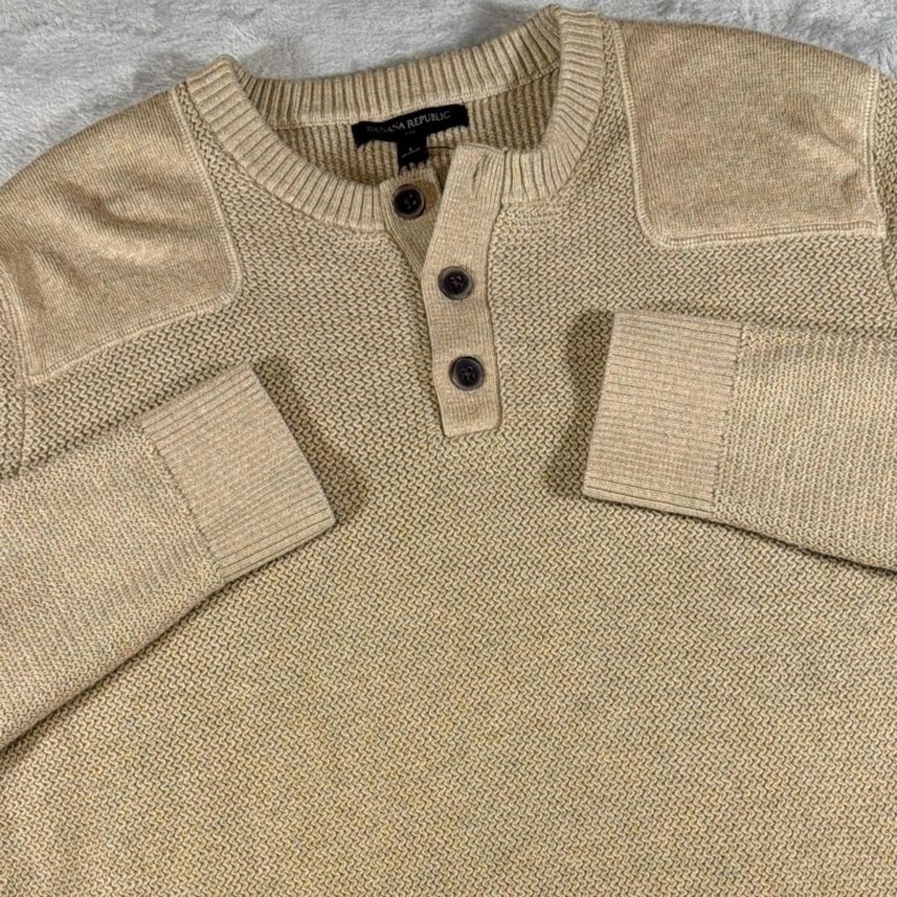 Banana Republic Henley Knit Sweater‎ | Beige | Large